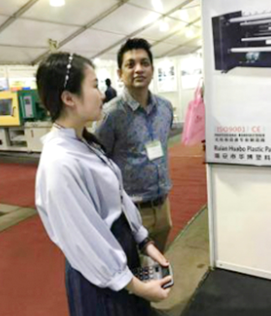 Бангладешская выставка компании по продольной резке нетканых материалов