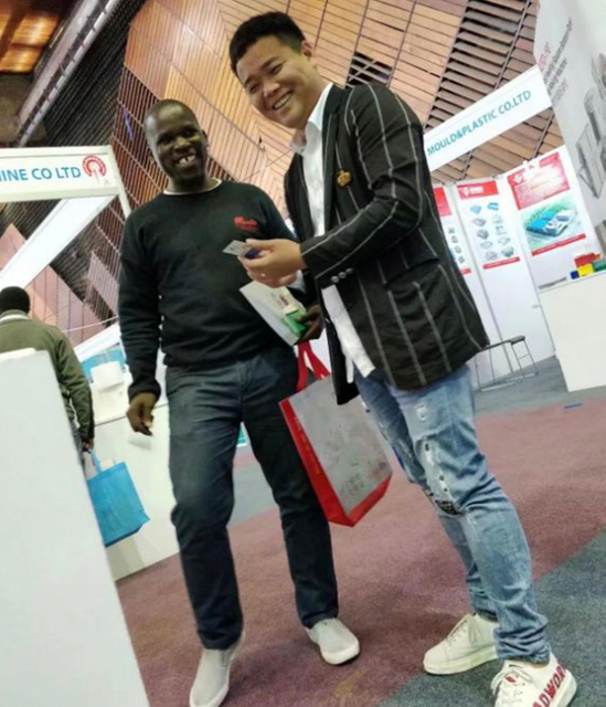 кенийская выставка завода по производству нетканых пакетов