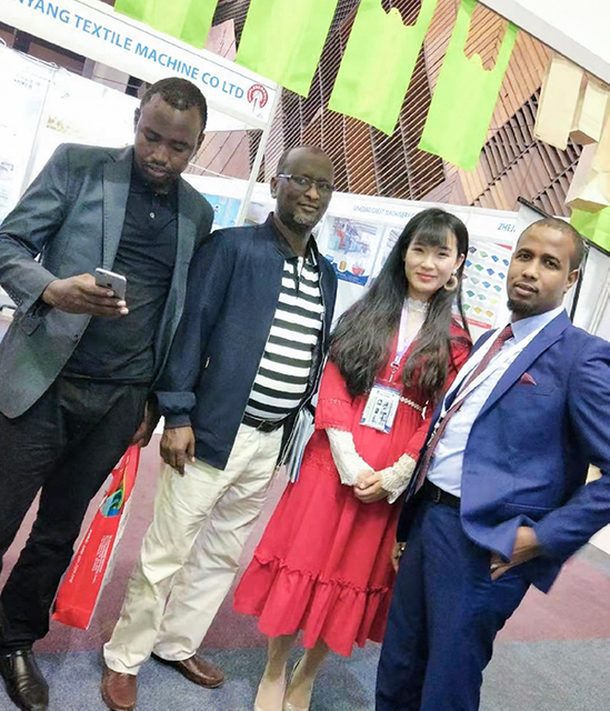 кенийская выставка завода по производству нетканых пакетов
